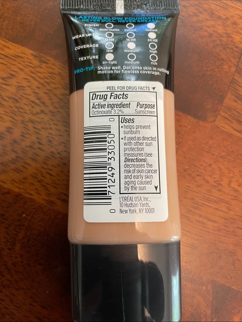 L'Oréal Paris Infallible Pro-Glow Foundation in shade 208 Sun Beige 1 fl oz
